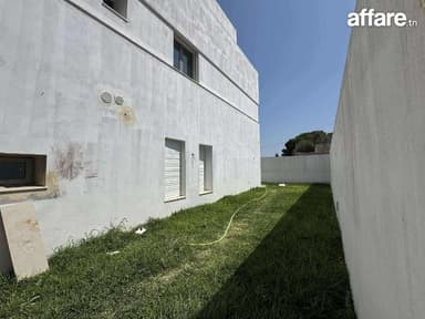 RIADH EL ANDALOUS – DUPLEX  A  VENDRE  PROMOTEUR 