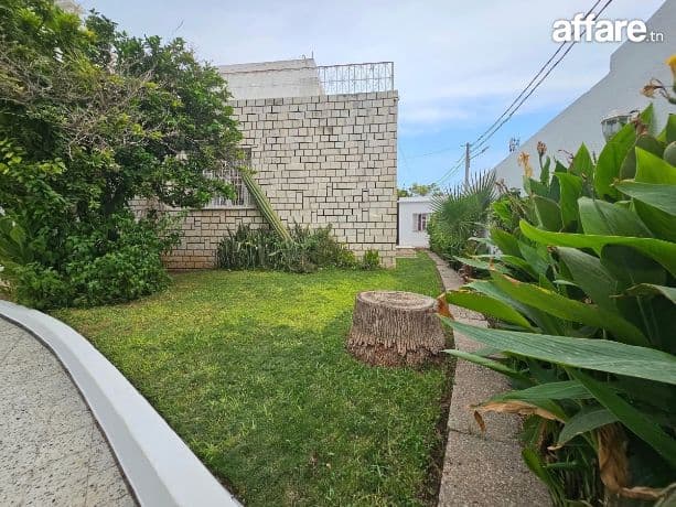 📍 FRANCE VILLE – OMRANE :VILLA S+7 A VENDRE 