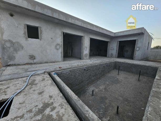 À Vendre – Villa moderne en cours de finition à Midoun Djerb