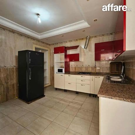 Maison  cité riath Proche du rond-point Ghazeli