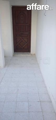 Location S3 vide usage bureautique a El menzah 5