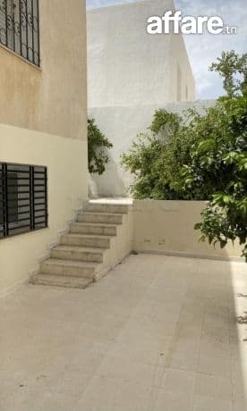 Location S3 vide à Jardin D'El Menzah 1