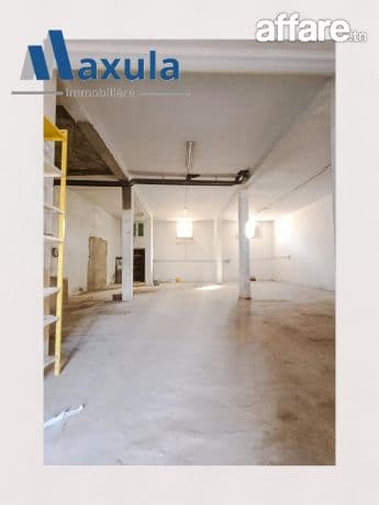 À LOUER LOCAL COMMERCIAL/DÉPÔT À RADES PLAGE