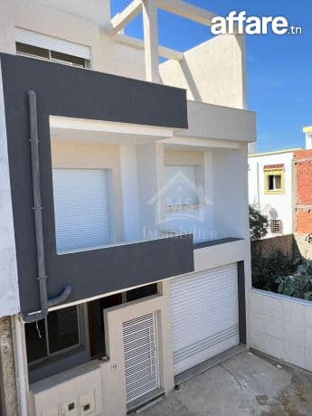 Charmant triplex tout neuf à Hammamet Sud à vendre 51355351