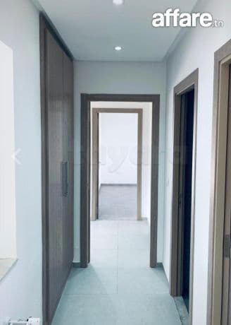 Location S3 vide à La Nouvelle Soukra 