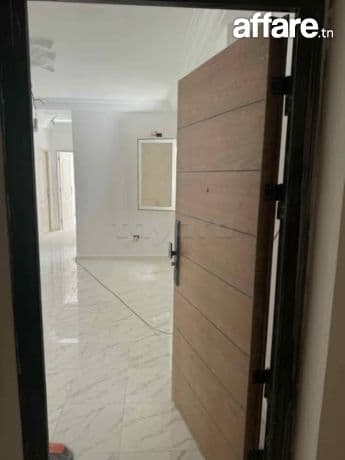 ENNKHILETE ARIANA : APPARTEMENT S+2 À LOUER 