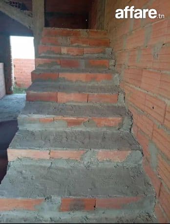 A VENDRE DUPLEX INACHEVE