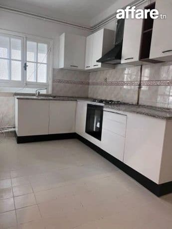 RIADH AL ANDALOUSE : APPARTEMENT S+2 À LOUER