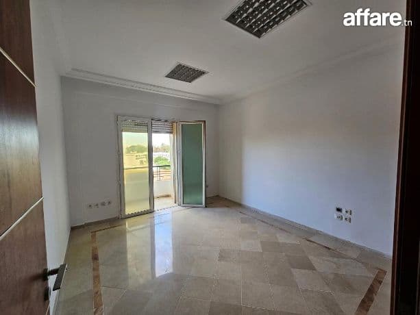 CENTRE URBAIN NORD BUREAU SPACUEUX H+5 À LOUER 