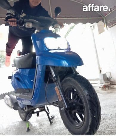 moto starcity Booster chinois