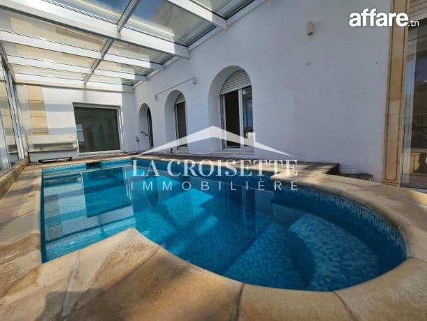 Penthouse s4 avec piscine au Lac2 ZPL0005