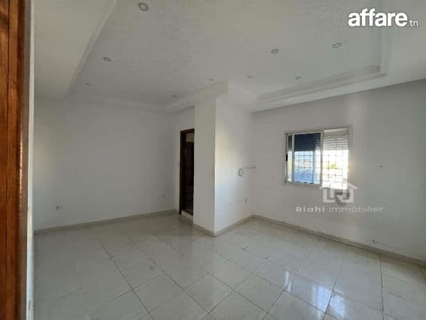 Pour la location  📍 Megrine coteaux  Type : Etage de villa 