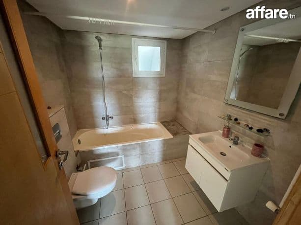 JARDINS DE CARTHAGE : APPARTEMENT S+2 À LOUER 