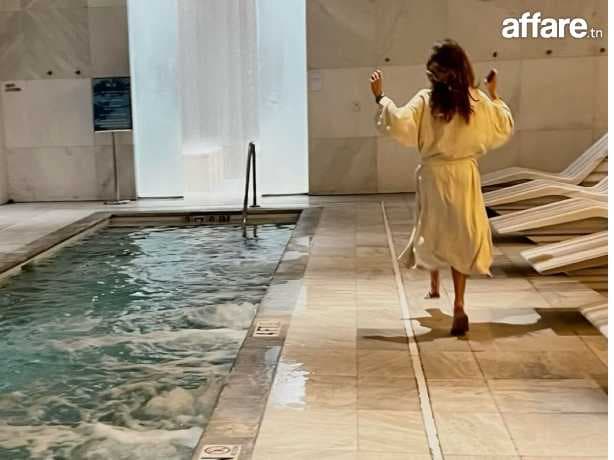 Massage , piscine couverte 20 995 973