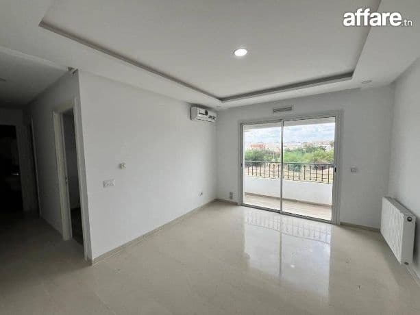 SOUKRA : APPARTEMENT S+1 À LOUER 