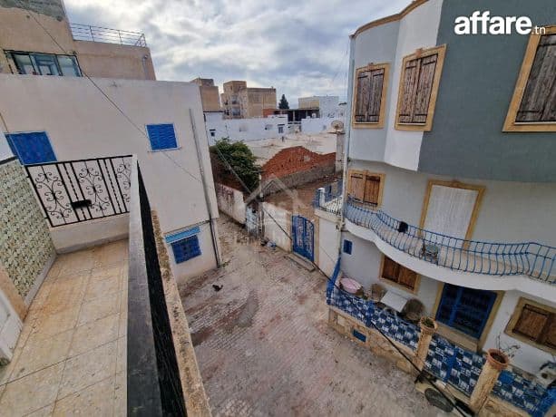 Duplex S+3 à Hammamet centre ville à vendre 51355351