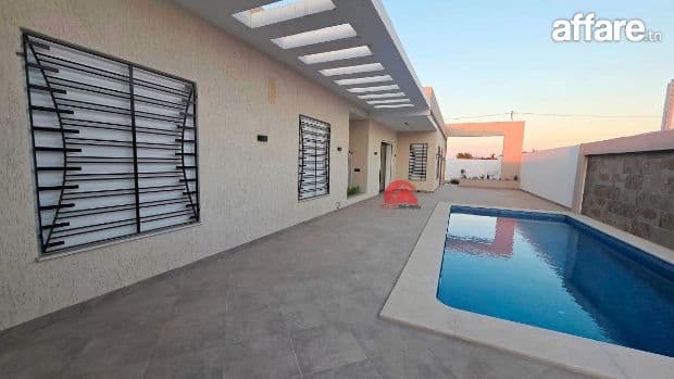 Villa neuve avec piscine à vendre à Houmt souk Djerba
