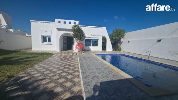 Villa S 2 avec piscine à vendre à Tezdaine Djerba ZA
