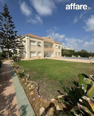 Manifique villa pied dans l'eau à chatt mariem