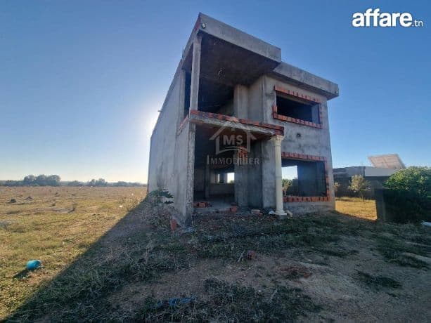 Villa S+4 encours de construction à vendre à Korba 51355351