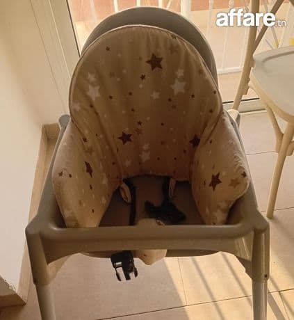 Chaise haute bébé 
