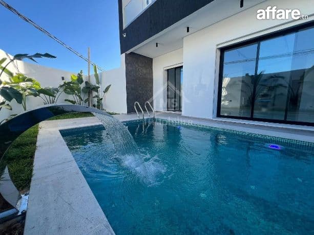 Un triplex avec piscine à Hammamet Nord à vendre 51355351