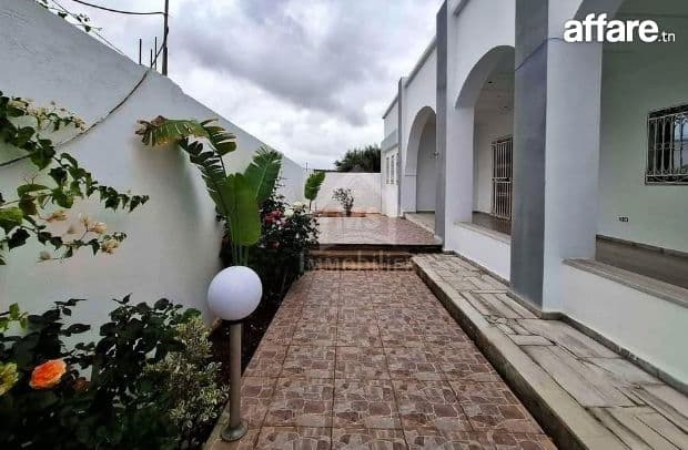 Coquette villa S+3 à Birbouregba à vendre 51355351