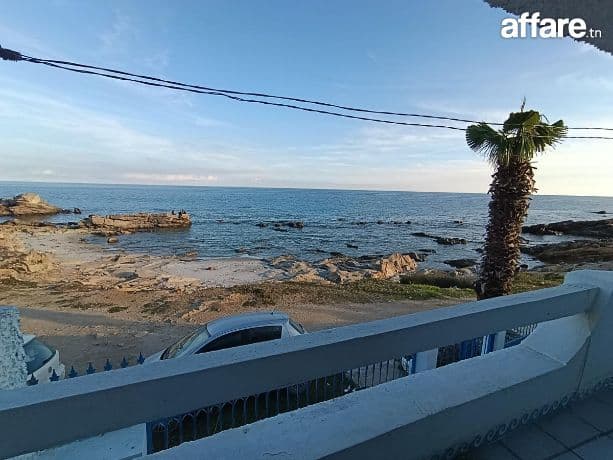 Charmante villa pieds dans l'eau à Kélibia