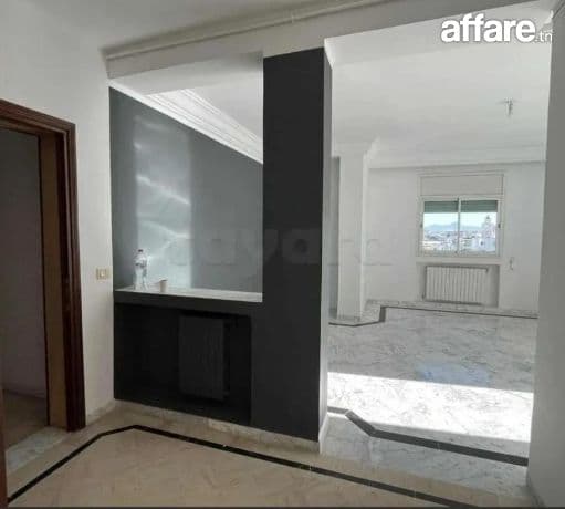 Location S3 vide à Ennasr 2