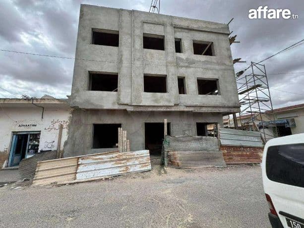 Local Commercial pour Projet Médical ou commercial à Siliana