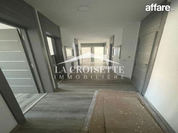 Bureau H+6 au Lac1 ZBL0570