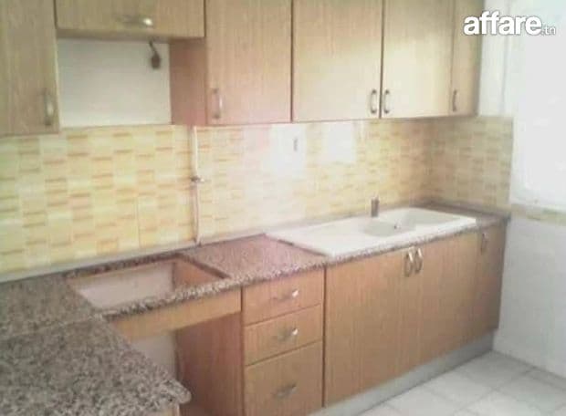 RIADH AL ANDALOUS : APPARTEMENT S+3 À LOUER