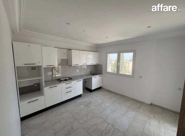 BORJ BACCOUCHE : APPARTEMENT S+2 À LOUER