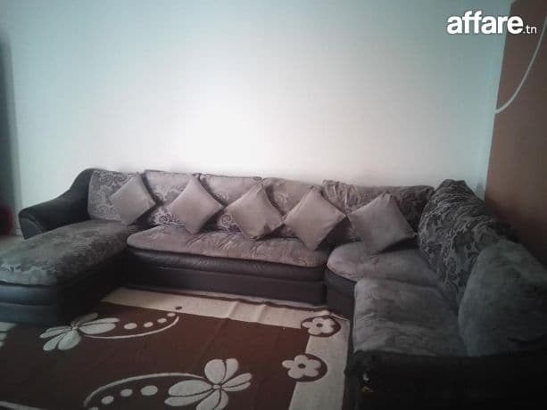 Salon coin d’occasion propre et confortable