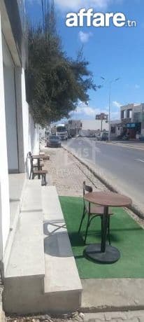 Une maison et une cafétéria à Hammamet à vendre 51355351