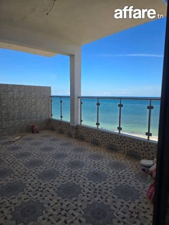 Appartement S+3 pieds dans l'eau a chatt mariem