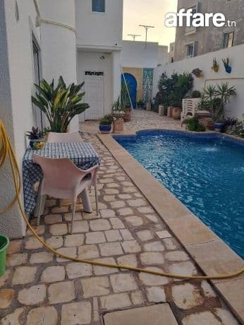 Villa et 4 appartement équipée