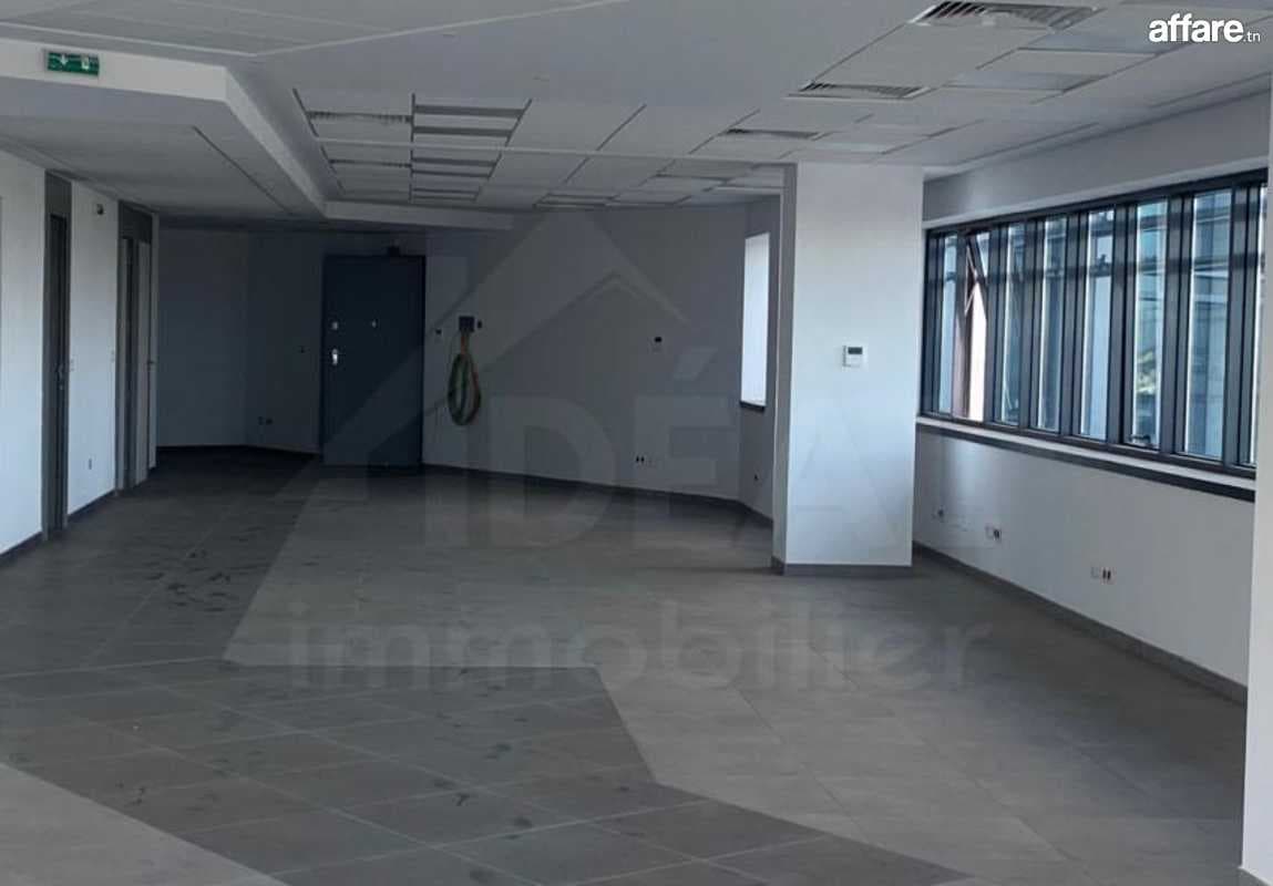 AL Bureau 1968m² au Lac3