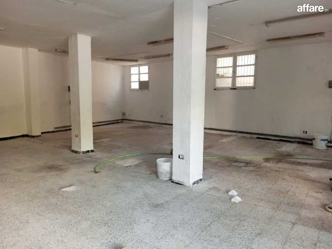 Dépôt de 240 m² à louer à Sidi Daoud, La Marsa