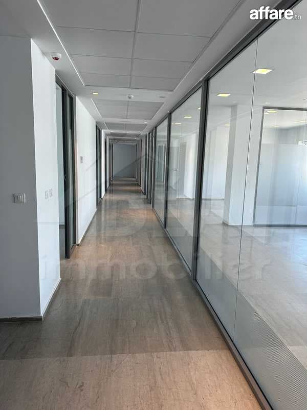AL Bureau 333m² au Lac2