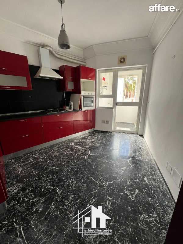 🔑 : Appartement S+2 avec sous sol et celier