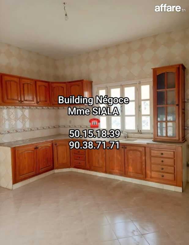 🏠 𝐑𝐢𝐚𝐝𝐡 𝐞𝐥 𝐀𝐧𝐝𝐚𝐥𝐨𝐮𝐬 ; à LOUER RDC villa S+3