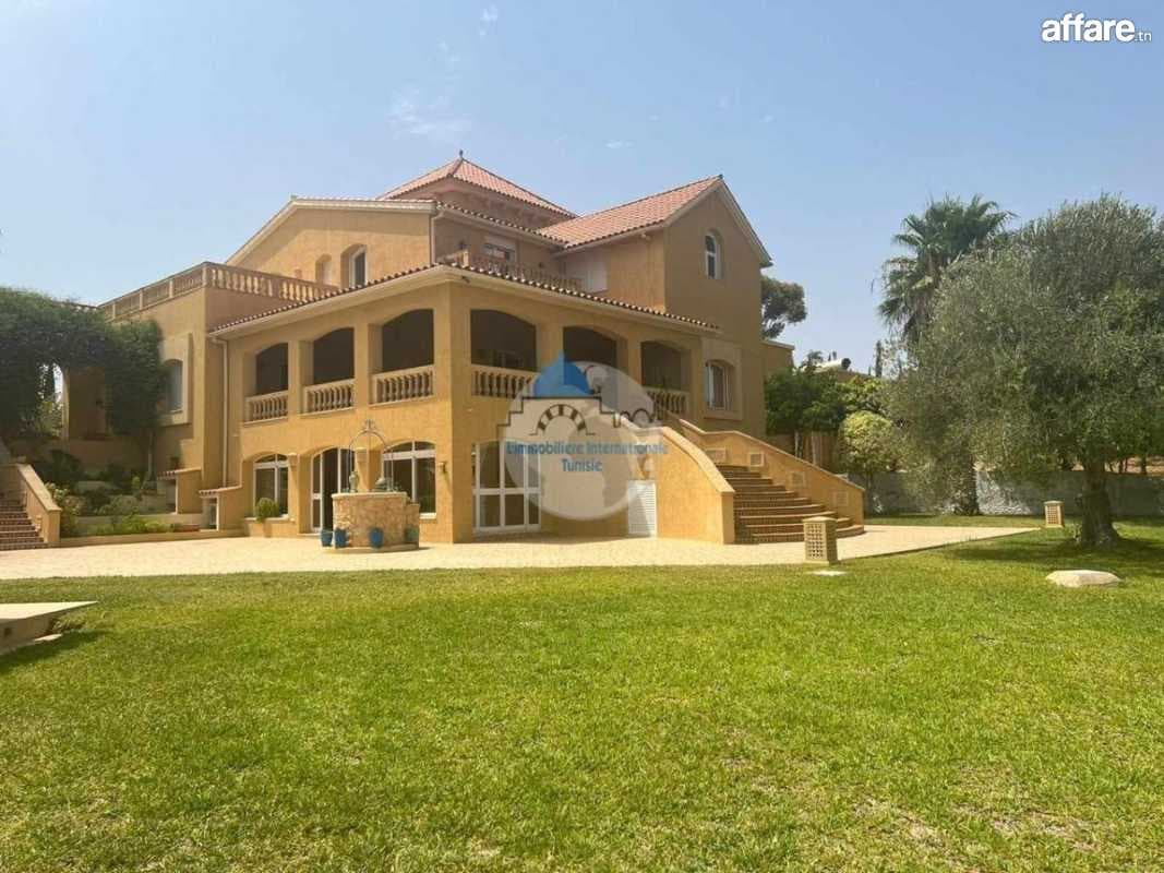a vendre villa à Sousse
