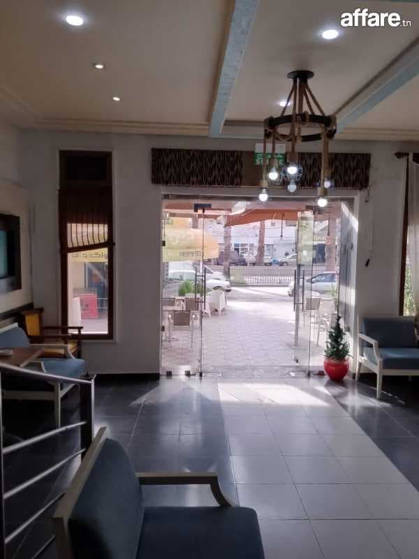Recherche 2 serveuses pour salon de thé 