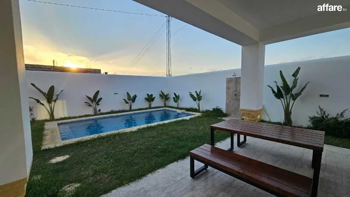 Villa aphyllanthe(réf: l3090)