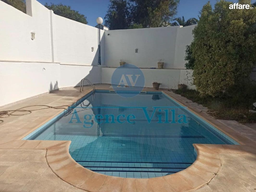 villa s4 avec piscine à gammarth