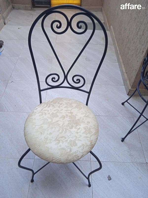 Table et 6 chaises 