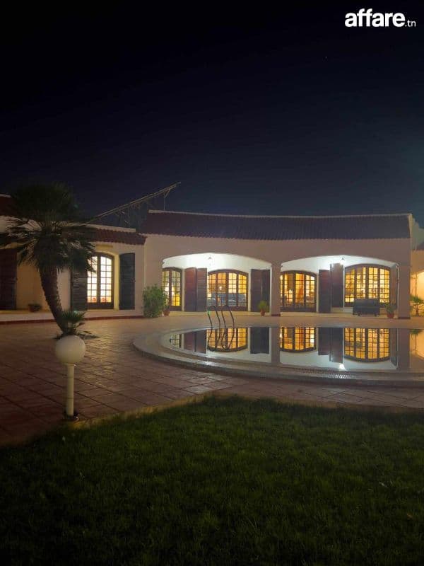 Loue villa meublée  avec piscine 
