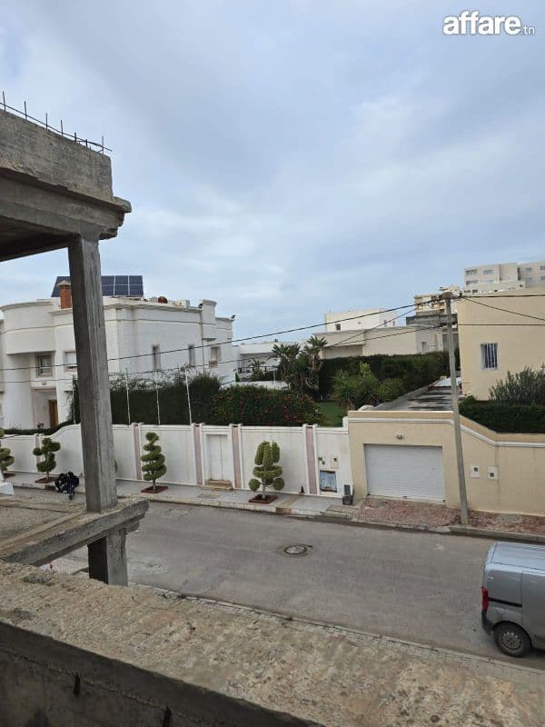 Villa de luxe  Inachevée En Vente à Khezema_