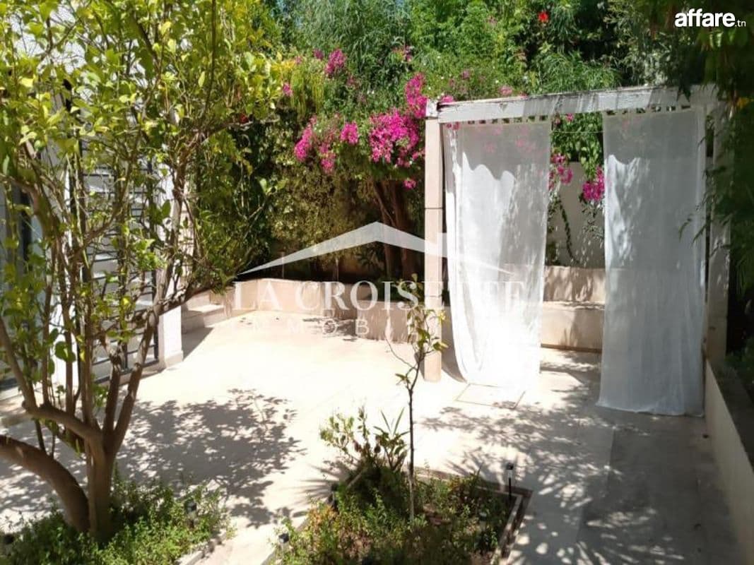 Duplex s3 meublé avec jardin à Gammarth MDL0005